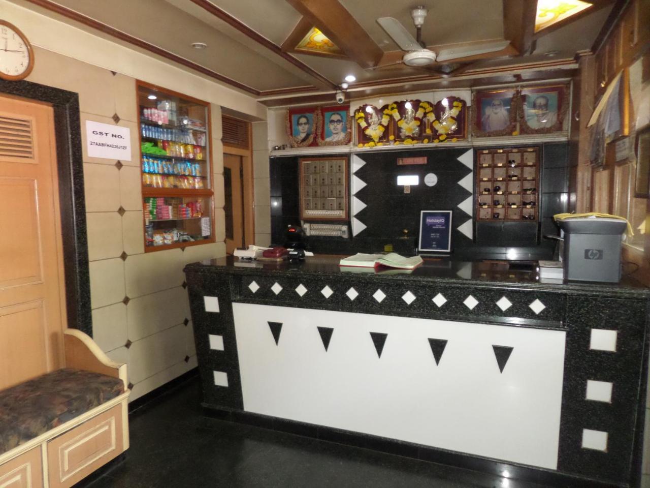 Hotel Padma Nashik Zewnętrze zdjęcie