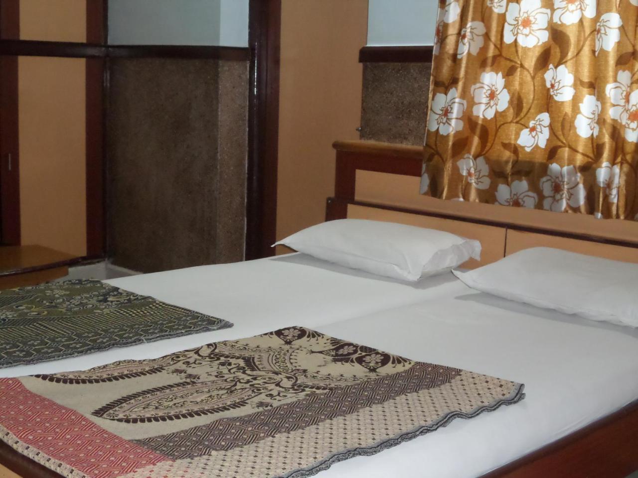 Hotel Padma Nashik Zewnętrze zdjęcie