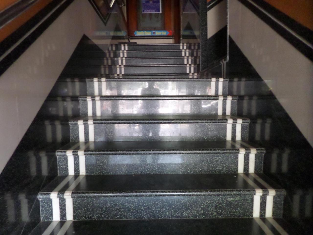Hotel Padma Nashik Zewnętrze zdjęcie