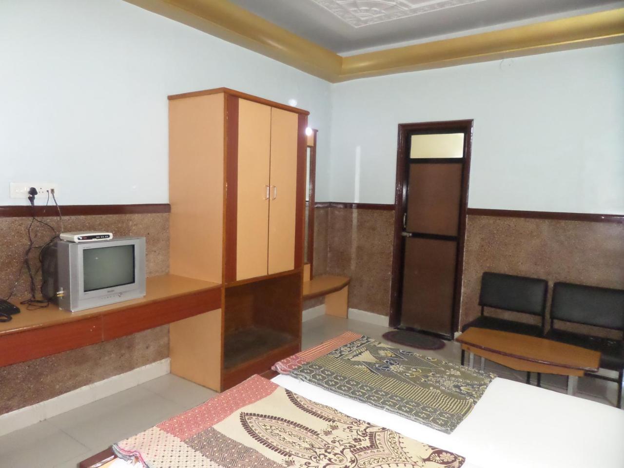 Hotel Padma Nashik Zewnętrze zdjęcie