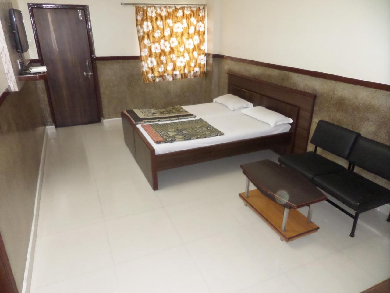 Hotel Padma Nashik Zewnętrze zdjęcie